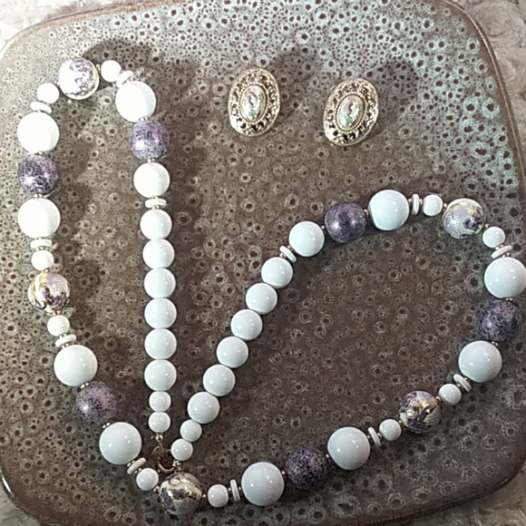 Beaded Necklace with Earrings --29 - Picture 2 of 2